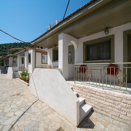 Makis Village-Apartments Agia Efimia Zewnętrze zdjęcie
