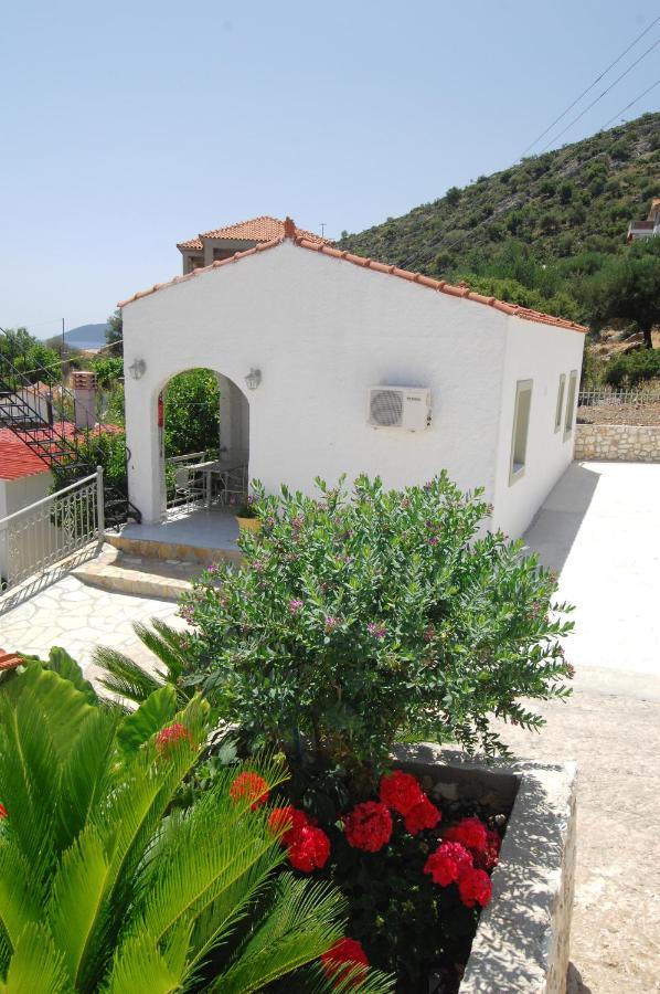 Makis Village-Apartments Agia Efimia Zewnętrze zdjęcie