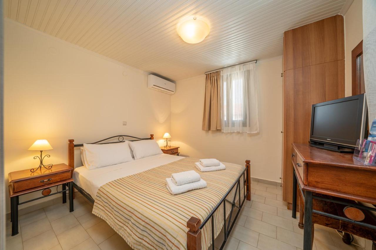 Makis Village-Apartments Agia Efimia Zewnętrze zdjęcie