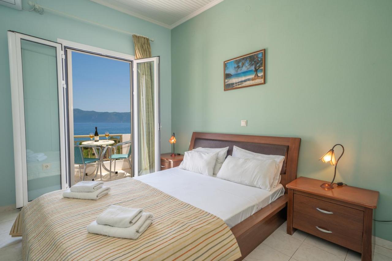 Makis Village-Apartments Agia Efimia Zewnętrze zdjęcie