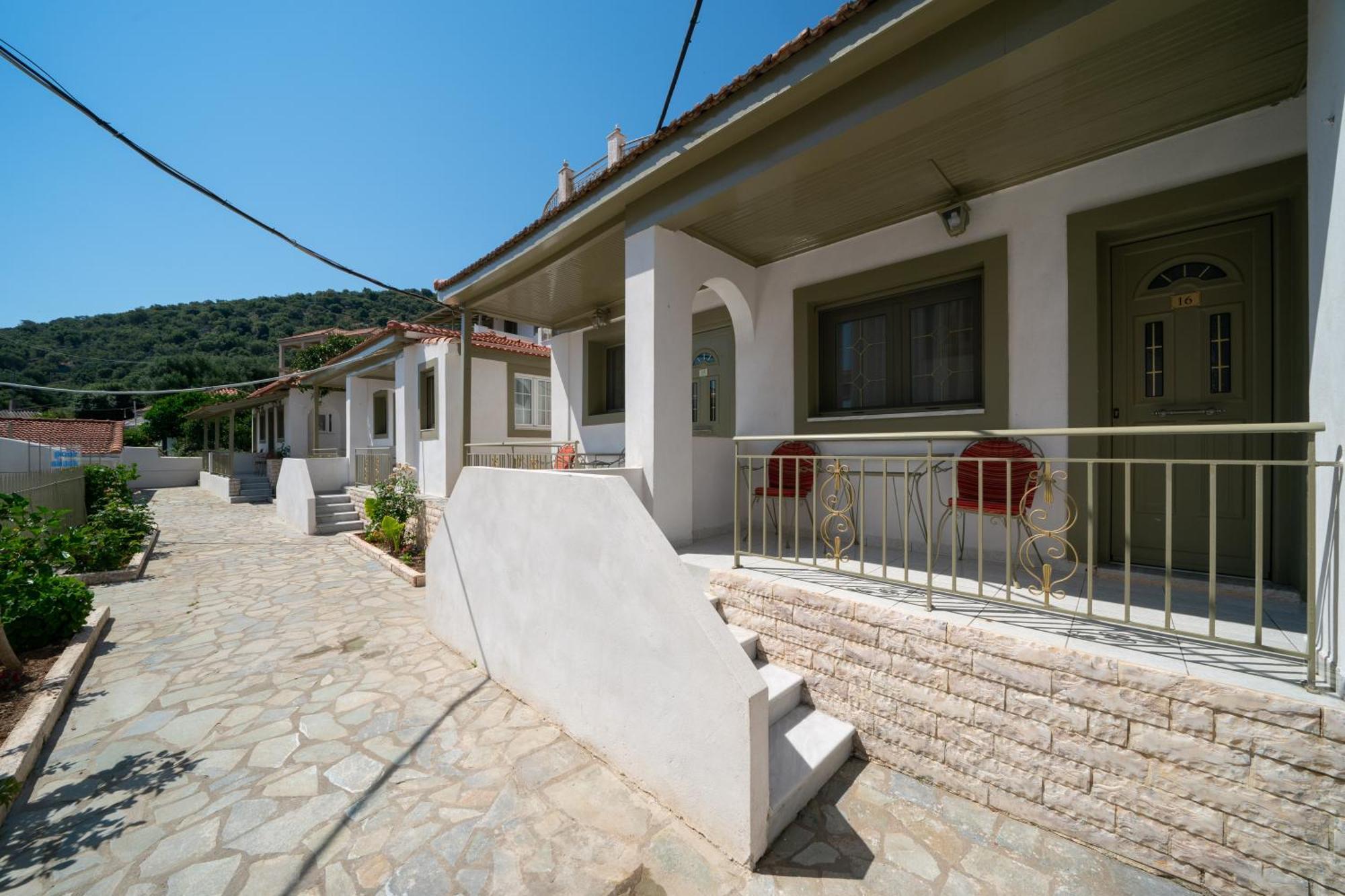 Makis Village-Apartments Agia Efimia Zewnętrze zdjęcie